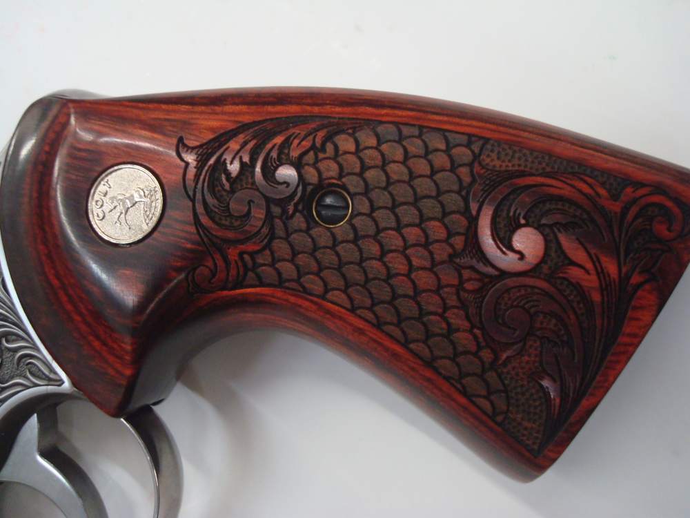 Colt Python "Royal Snake Scales" Revolver Altamont Engraved .357 Magnum-img-13