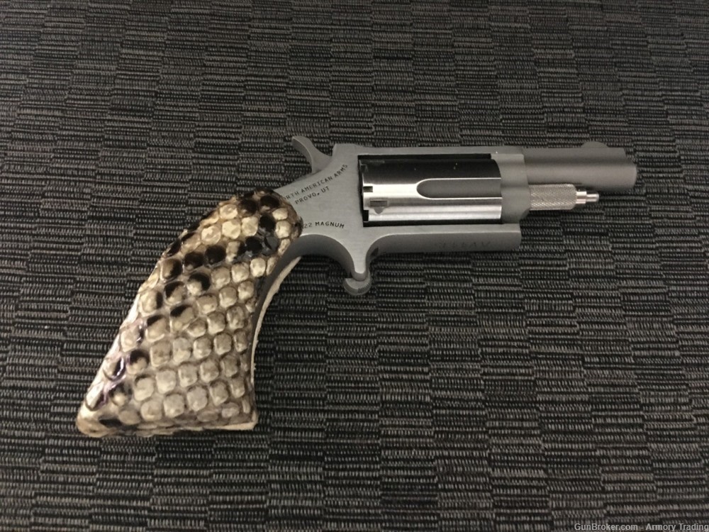 NAA MINI ANTIVENOM 22 MAG 1 5/8 SNAKESKIN-img-0