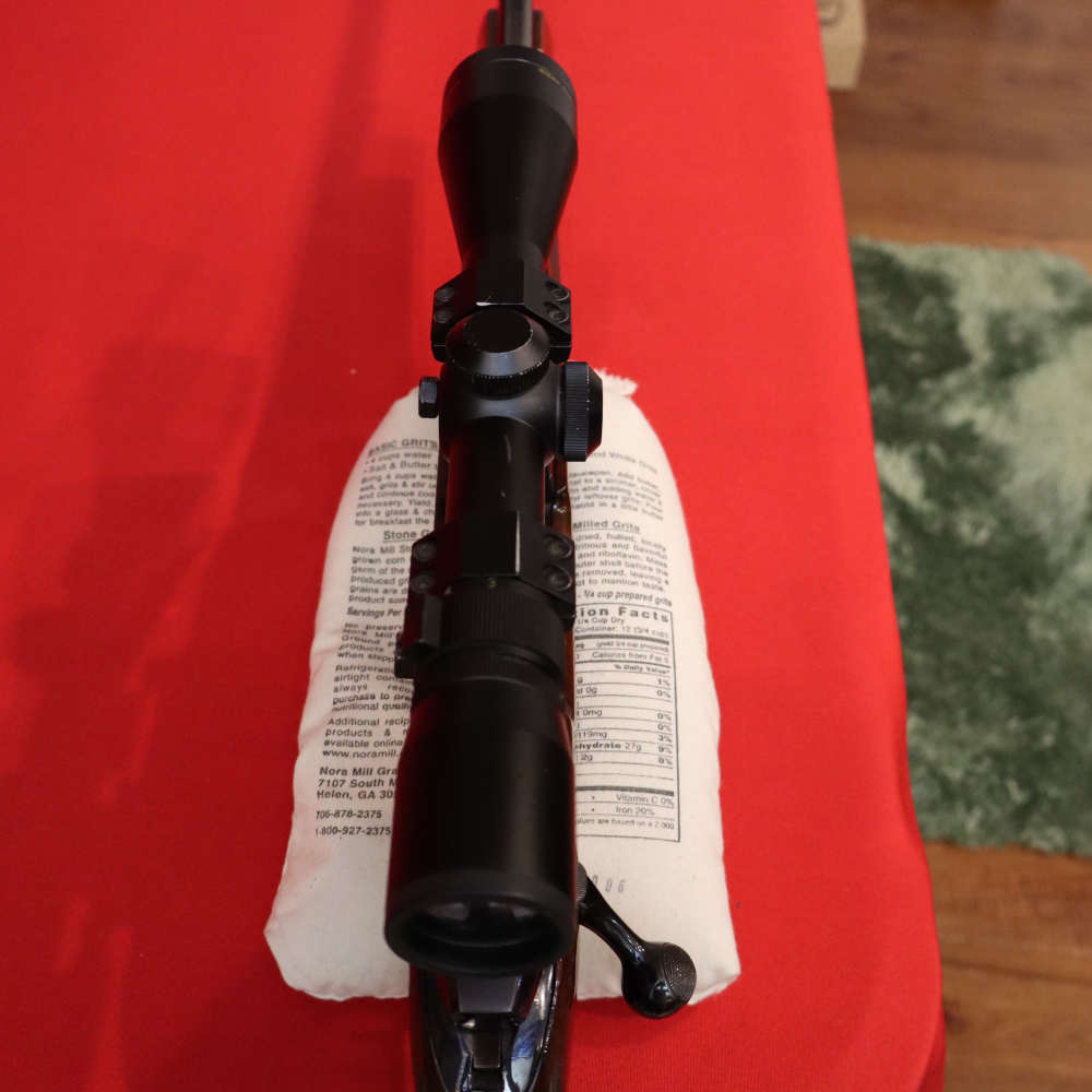 Weatherby Mark V Custom Deluxe .300 Wby. mag with a Nikon 3x9  Scope-img-16