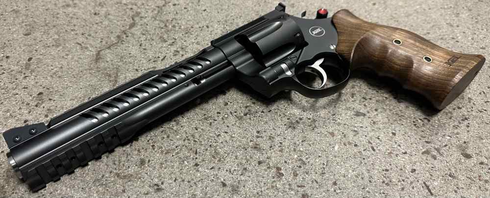 Nighthawk Custom Korth HUNTER 44 Magnum 7.5" Revolver .44 MAG  1114 Walnut-img-3