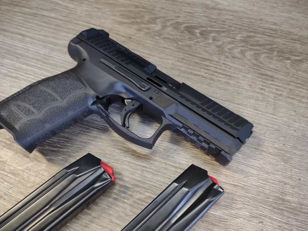 USED Heckler & Koch VP9A1 X Pistol, 9mm, 2 Mags, Like NEW-img-2