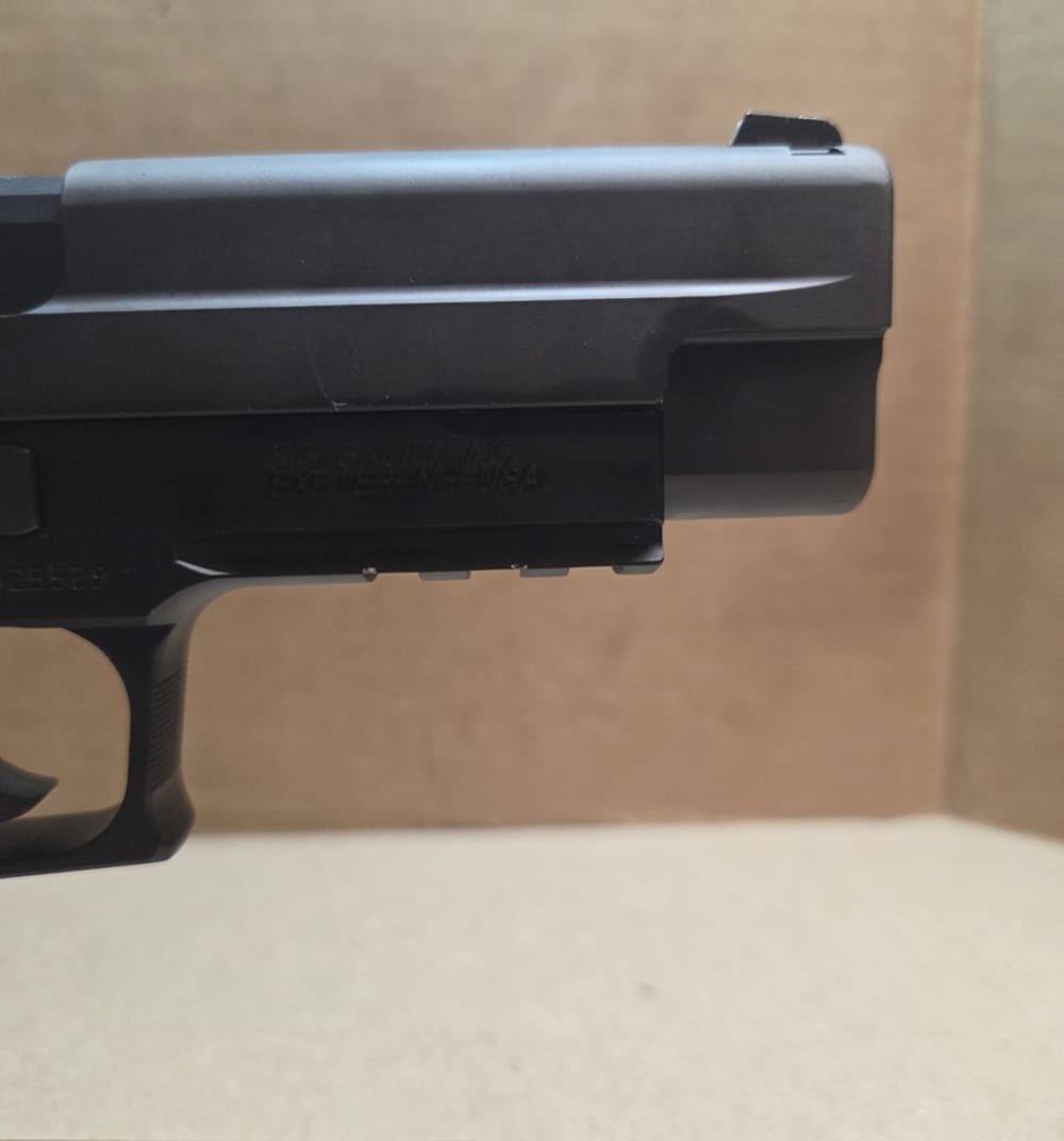Sig Sauer P226 .40S&W (DAK) Double Action Only no decocker 1-12rd mag-img-10