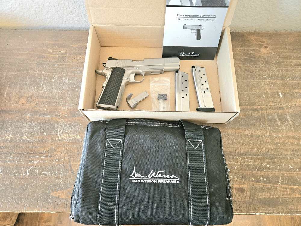 LIKE NEW Dan Wesson Specialist 10mm Pistol w/ EXTRAS!-img-5