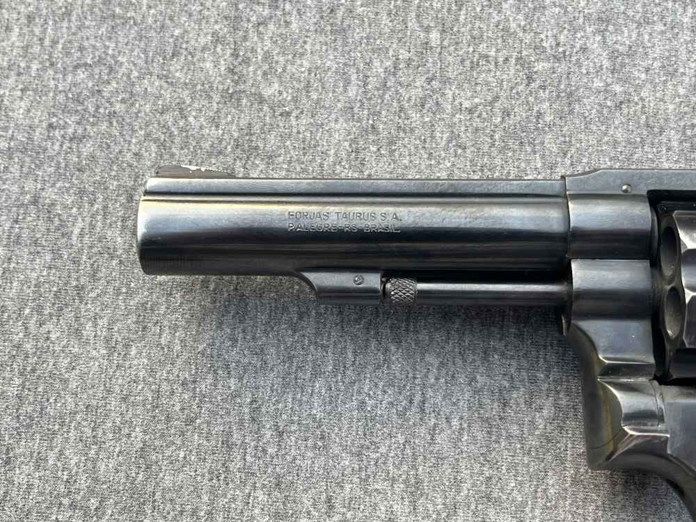 Pair of 2 Taurus Model 82 Revolvers .38 Special Sequential Serial Numbers-img-1