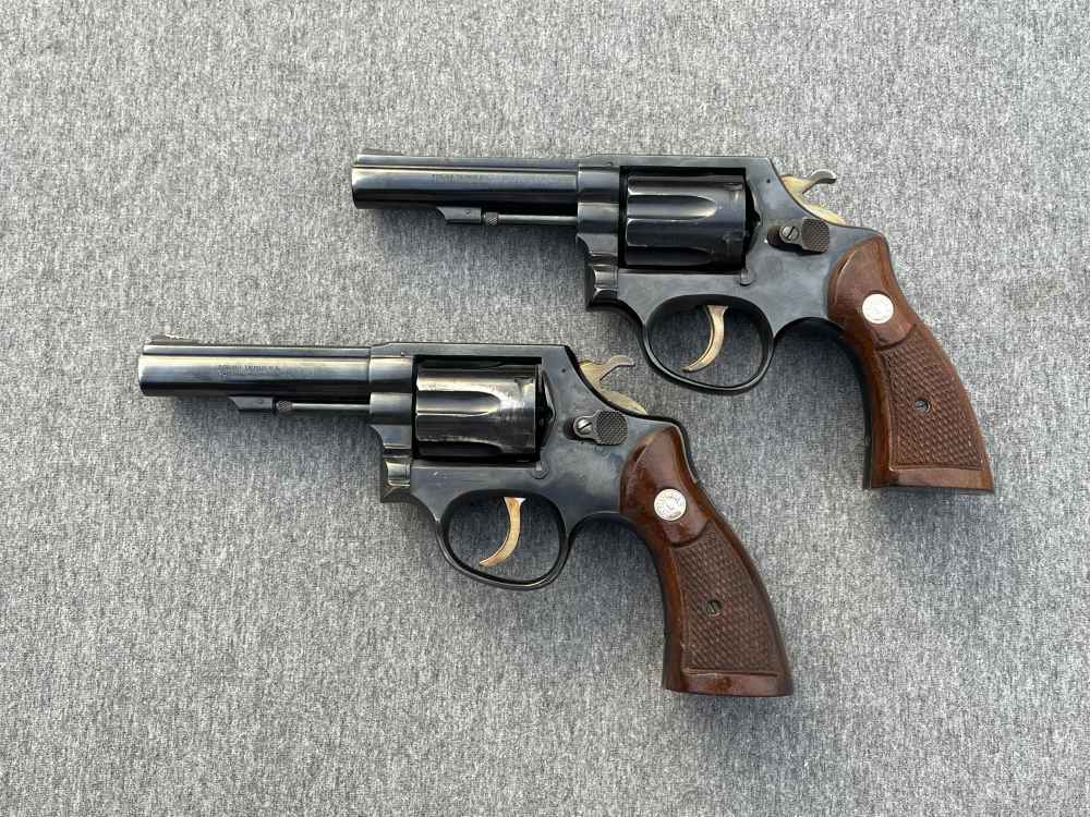 Pair of 2 Taurus Model 82 Revolvers .38 Special Sequential Serial Numbers-img-0