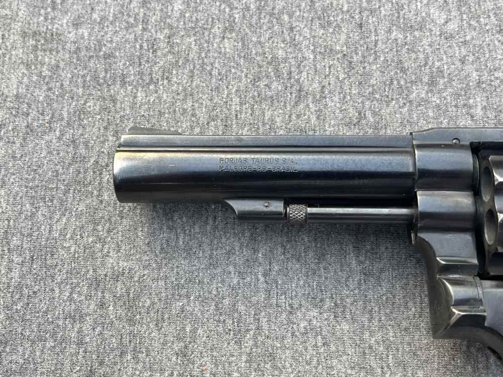 Pair of 2 Taurus Model 82 Revolvers .38 Special Sequential Serial Numbers-img-12