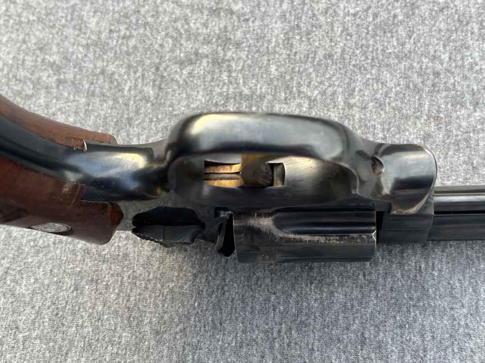 Pair of 2 Taurus Model 82 Revolvers .38 Special Sequential Serial Numbers-img-7