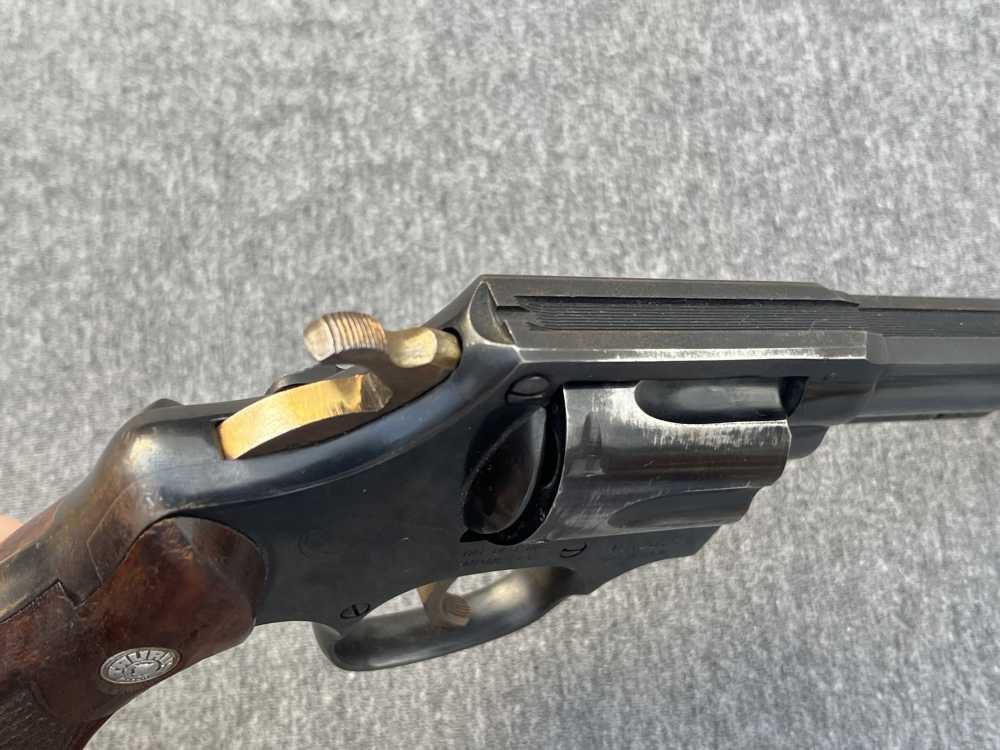 Pair of 2 Taurus Model 82 Revolvers .38 Special Sequential Serial Numbers-img-10