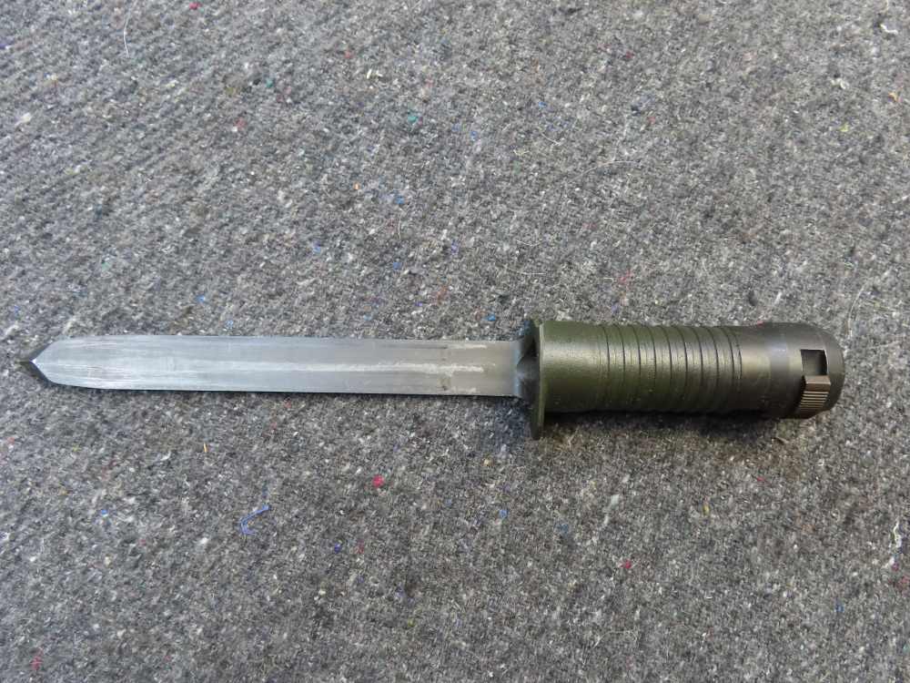 French Sig 540 Bayonet w/ Scabbard - Manurhin Made - Scarce-img-1