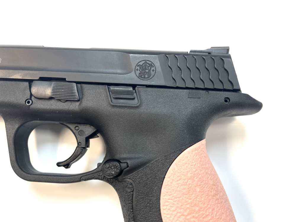 Smith and Wesson M&P 9 Julie Goloski Champion series -img-2