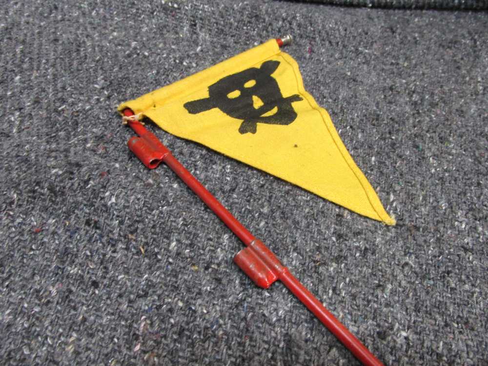 ORIGINAL WWII GERMAN MINE MARKER FLAG WITH SKULL, POST MEASURES 19" TALL-img-2