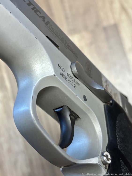 SMITH AND WESSON 4053TSW 40 S&W TACTICAL DOUBLE ACTION RARE NO RESERVE!-img-11