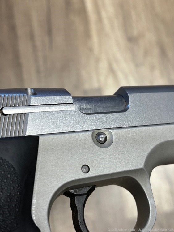 SMITH AND WESSON 4053TSW 40 S&W TACTICAL DOUBLE ACTION RARE NO RESERVE!-img-5