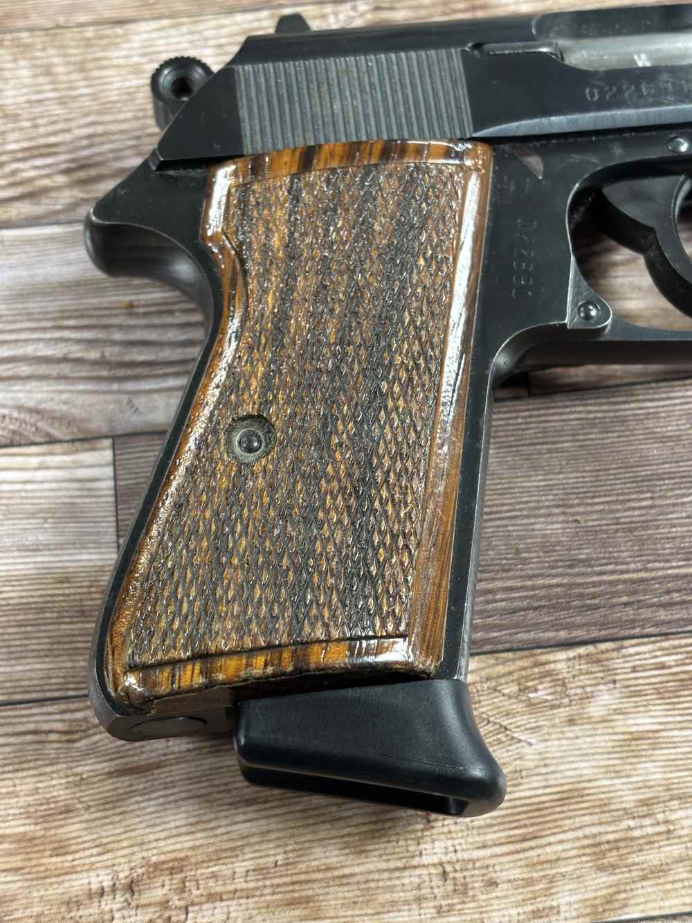 VINTAGE WALTHER PPK/S INTERARMS 380ACP PISTOL CUSTOM GRIPS NO RESERVE -img-2