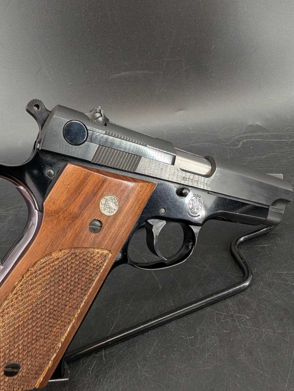 Smith & Wesson Model 39 9mm w/ 5 Magazines-img-6