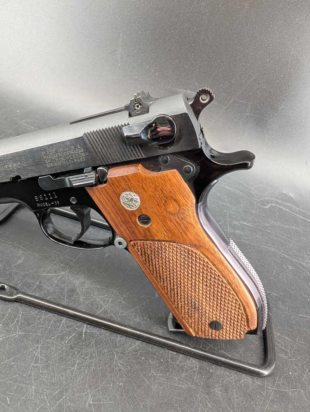 Smith & Wesson Model 39 9mm w/ 5 Magazines-img-1