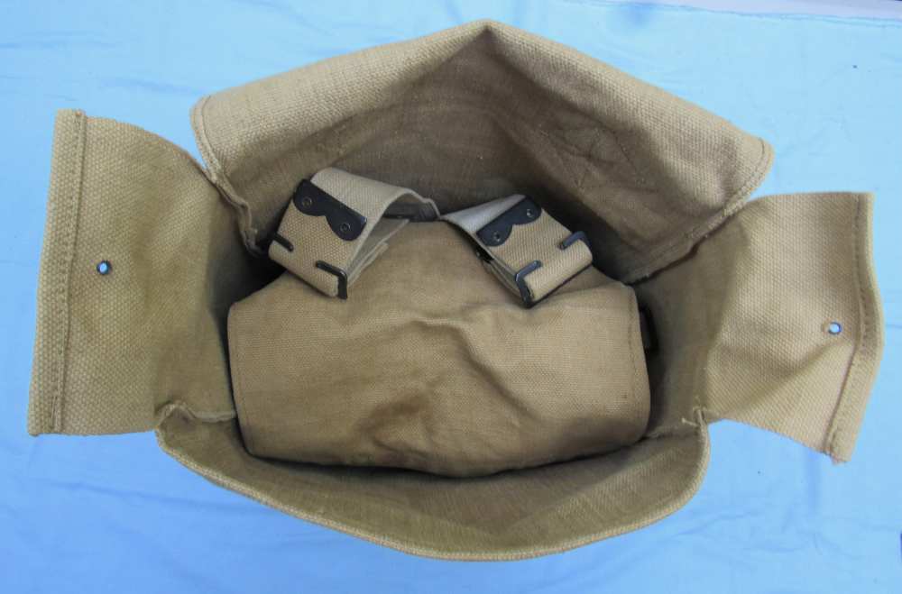British P.37 Web Gear Set, w/ 2 Packs & Canteen..Post WW2 w/ Black Fittings-img-31