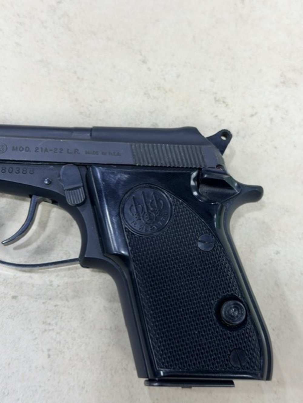 Beretta 21a (.22 lr)-img-2