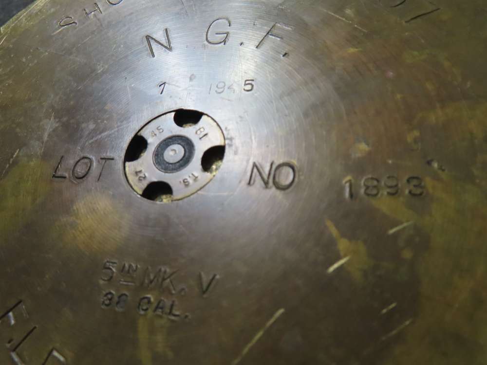 WWII US NAVY 5 INCH MKV .38 CALIBER BRASS SHELL CASE DATED 1945-img-3