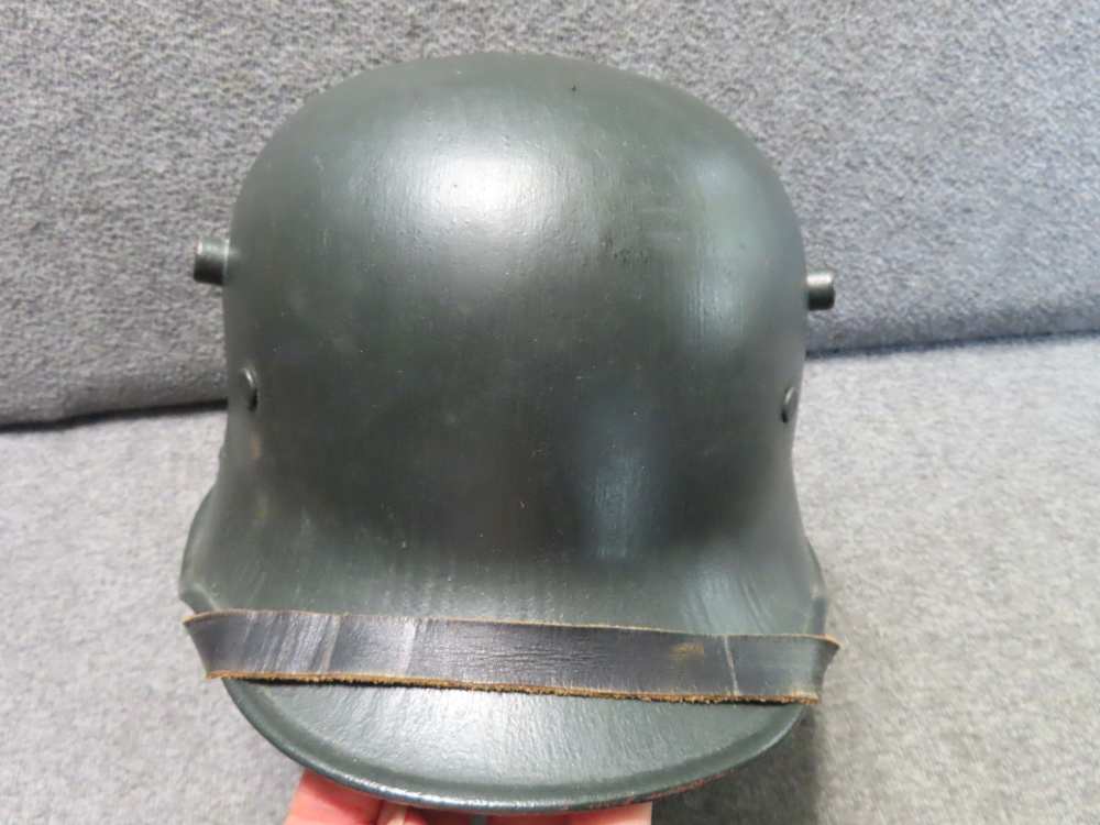 WWI AMERICAN AND GERMAN HELMETS-DOUGHBOY AND MODEL 1916-img-1