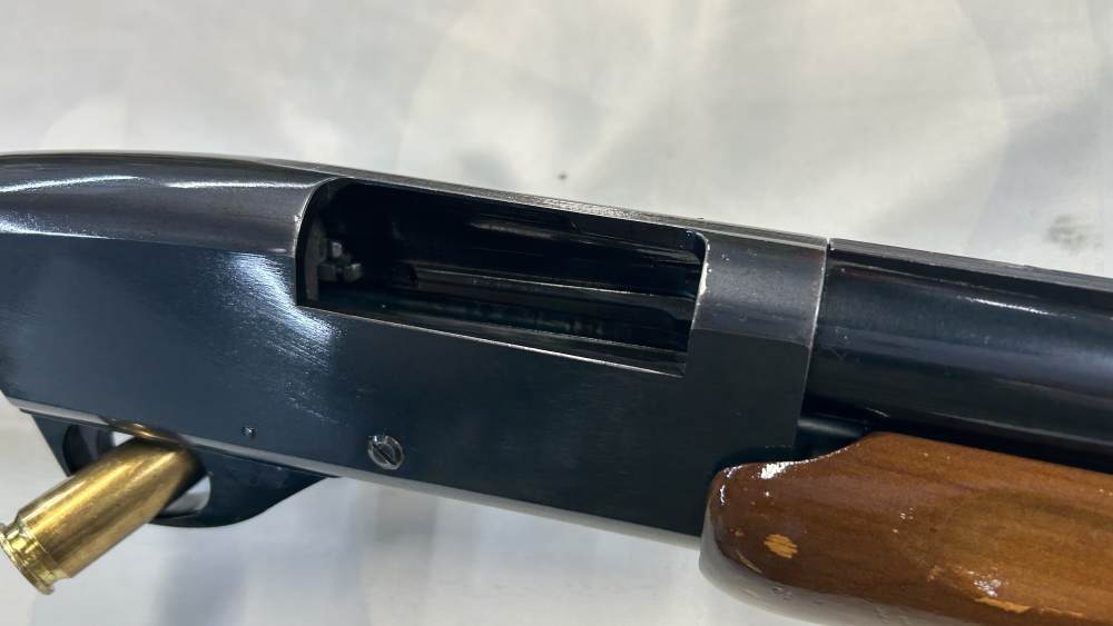 Springfield Model 60 Series E 12 GA Pump Shotgun – 1970s Vintage Truck Gun -img-2