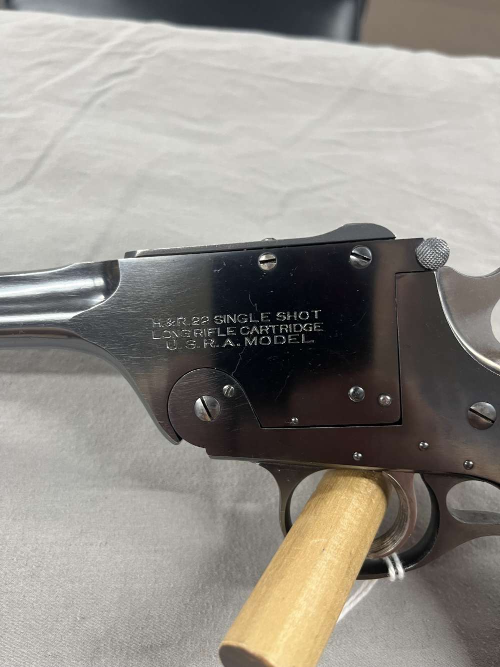 Harrington & Richardson model U.S.R.A. 22 Lr 10" barrel 93% # 1733-img-4