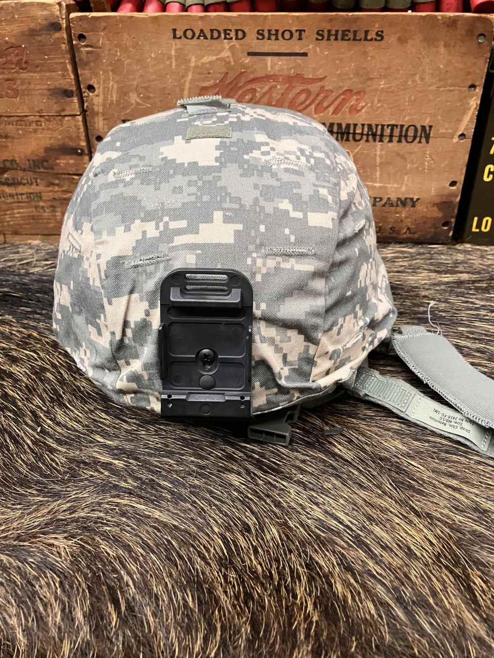 Military helmet -img-0