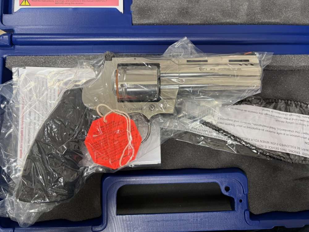 Colt Grizzly 357 magnum 4.25-Inch 6-Shot New In Box-img-1