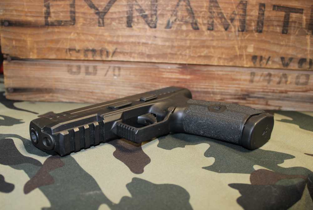 IWI MASADA 9MM Tactical Pistol 4.1" 17+1 W/ Holster-img-3
