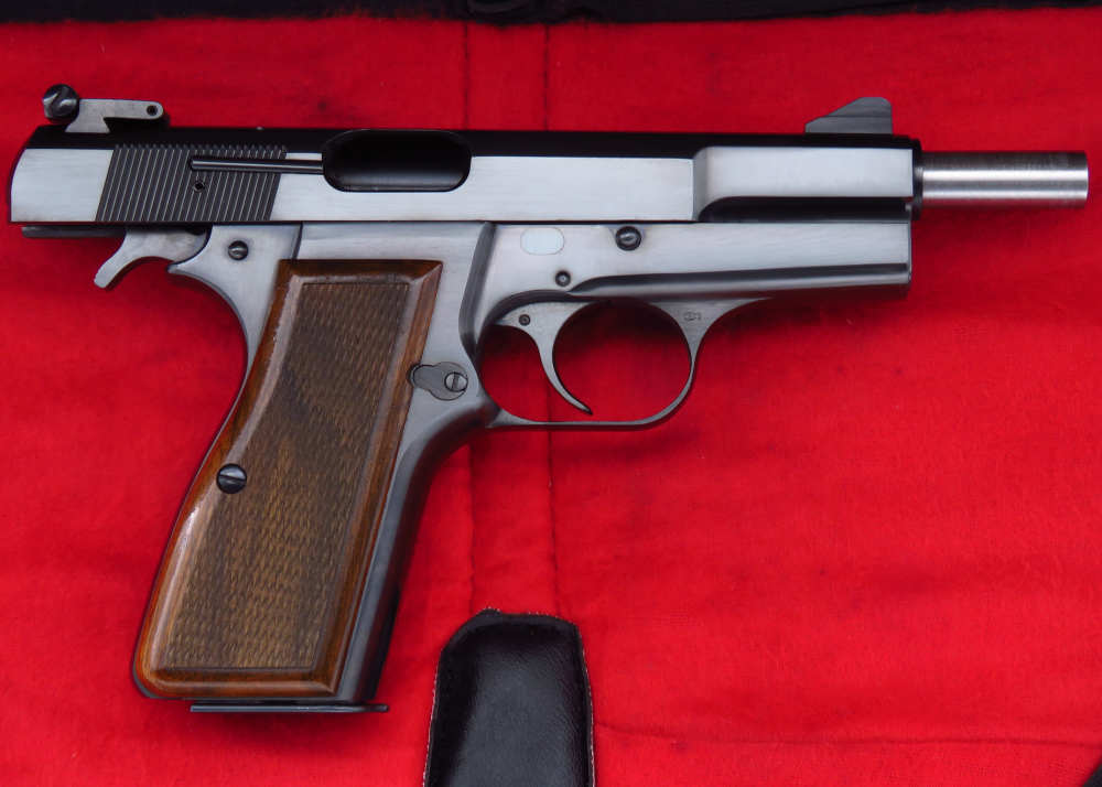 CRISP 1975 Browning Hi Power 9mm Made In Belgium W/ Factory Bag & Holster -img-24