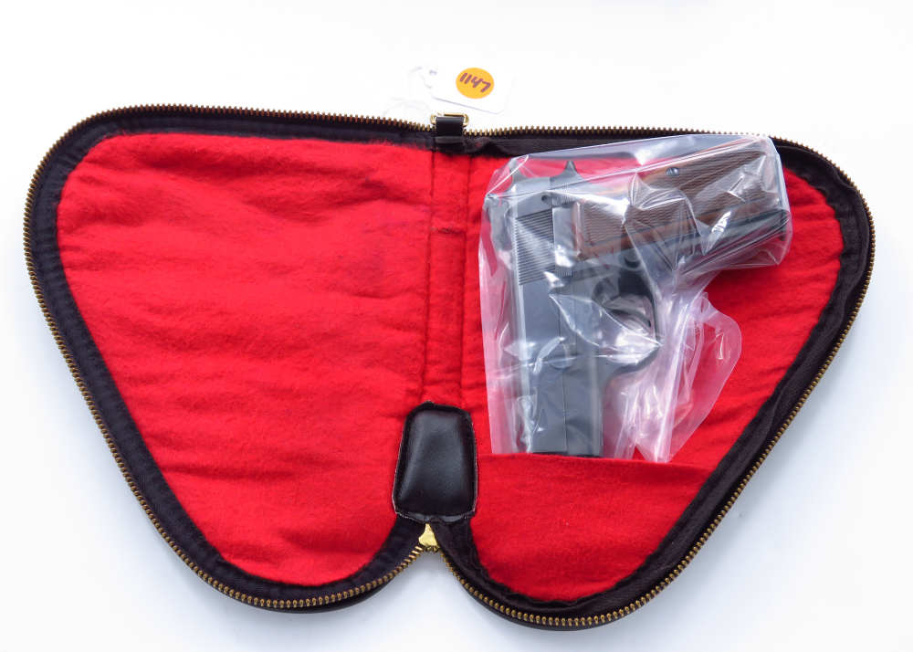 CRISP 1975 Browning Hi Power 9mm Made In Belgium W/ Factory Bag & Holster -img-42