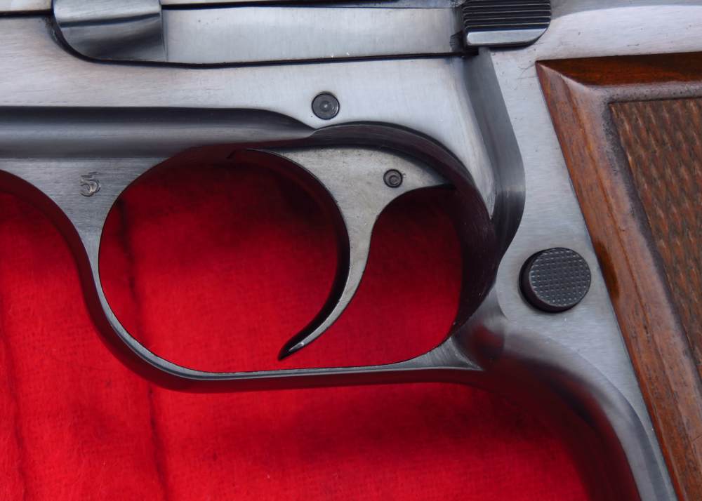 CRISP 1975 Browning Hi Power 9mm Made In Belgium W/ Factory Bag & Holster -img-19