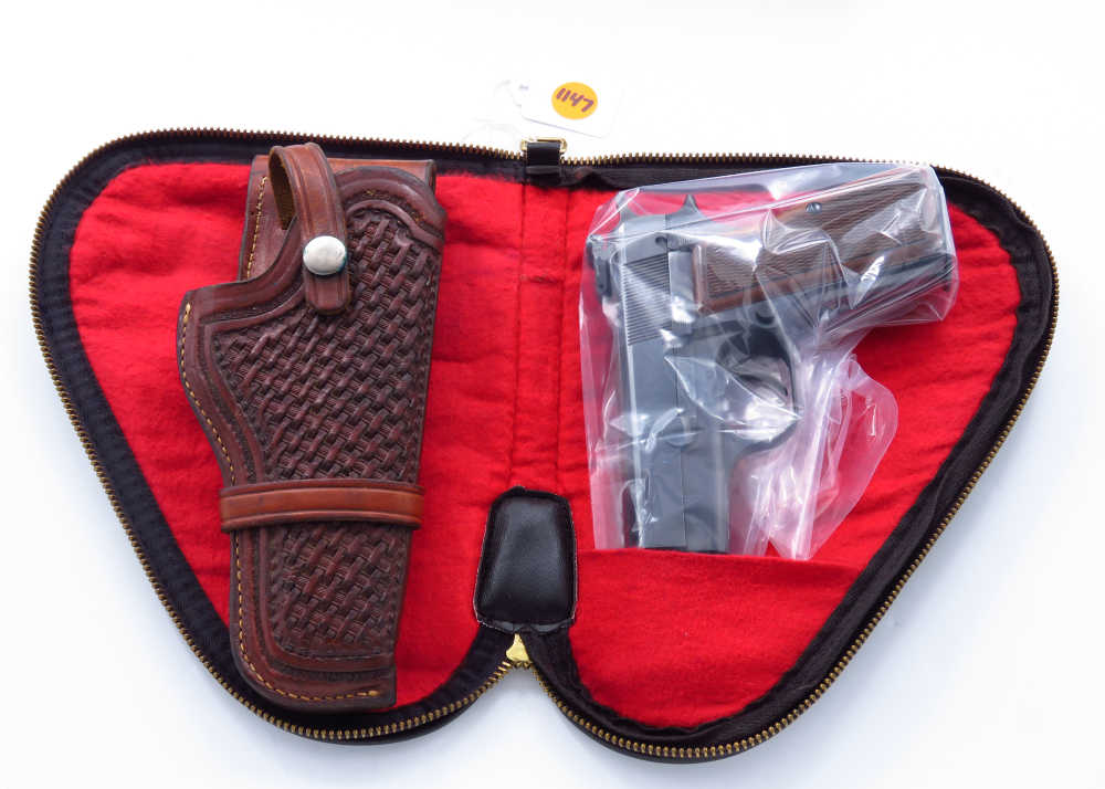 CRISP 1975 Browning Hi Power 9mm Made In Belgium W/ Factory Bag & Holster -img-43