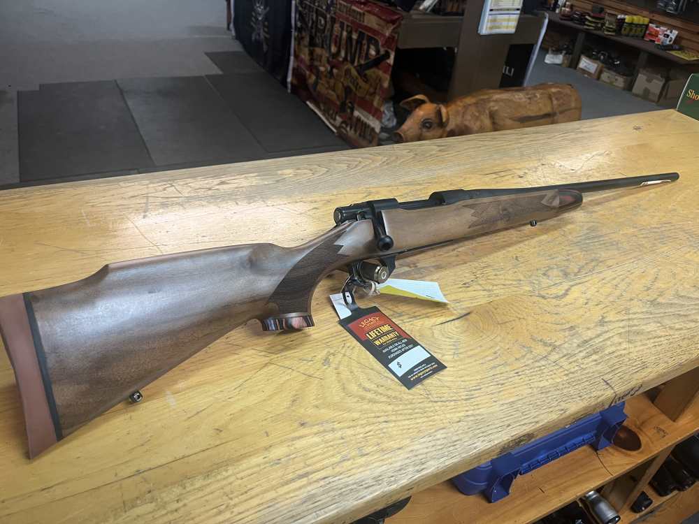 Howa Super Deluxe 1500  22-250 New In Box-img-0