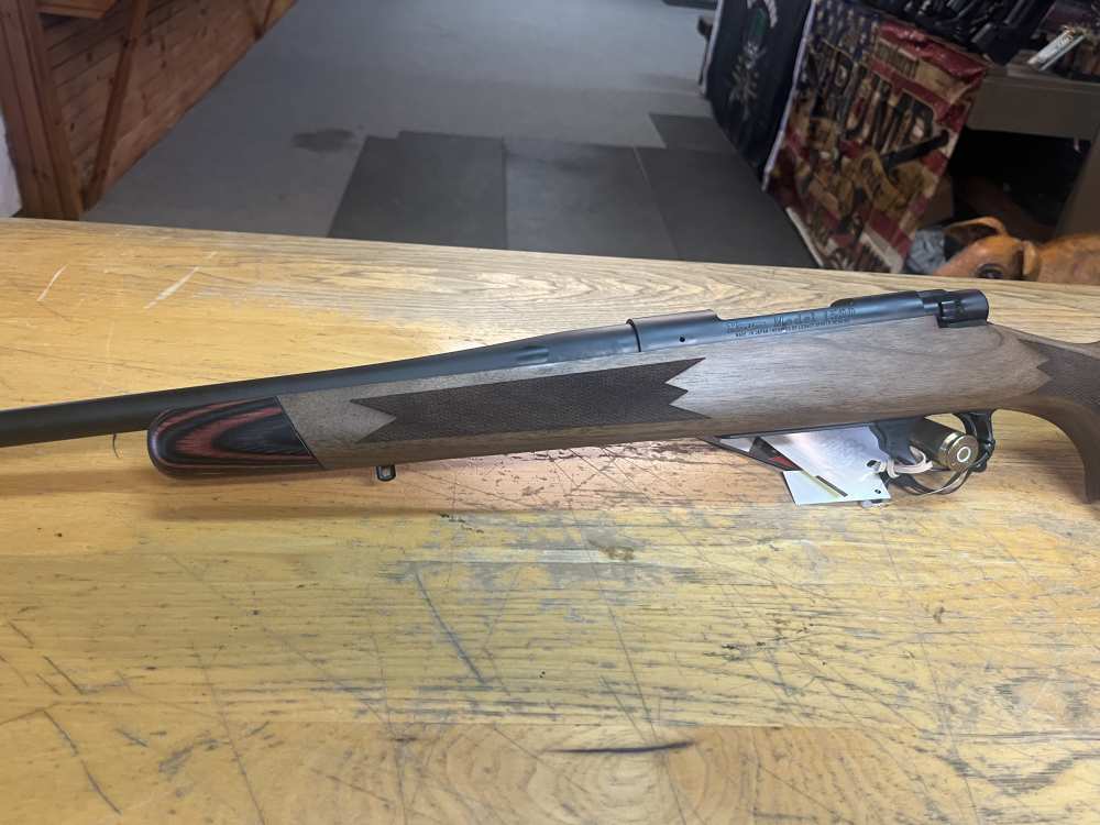Howa Super Deluxe 1500   308  New In Box-img-5