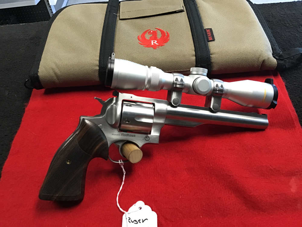 RUGER REDHAWK 44 MAG LEUPOLD V-3 2.5-8X32-img-1