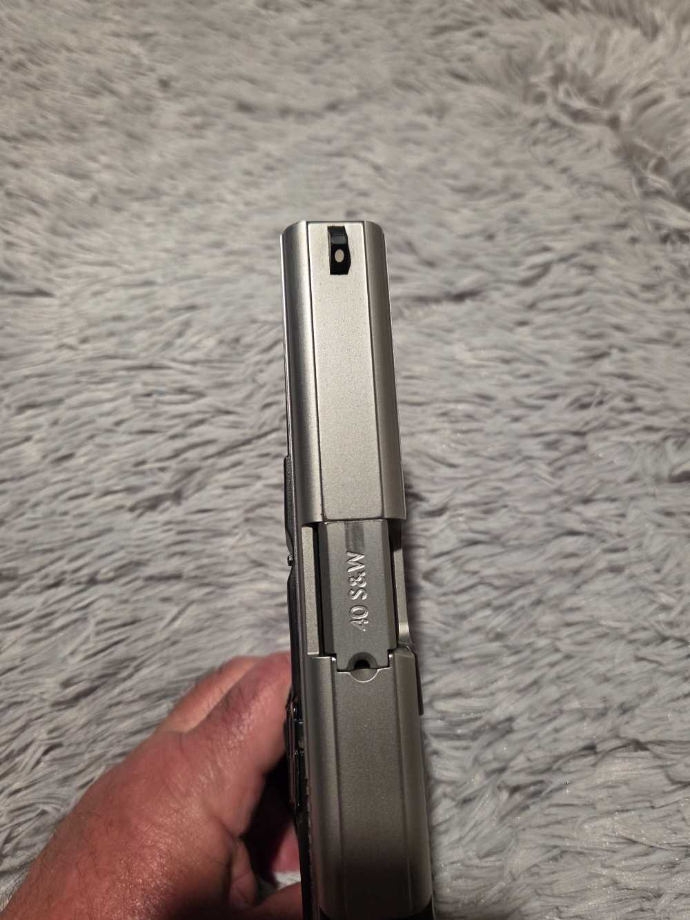 Smith and Wession SW40VE *Very Nice Looking Handgun*-img-12