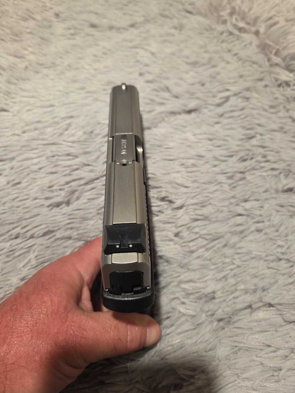 Smith and Wession SW40VE *Very Nice Looking Handgun*-img-13