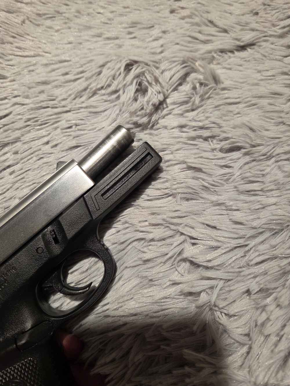 Smith and Wession SW40VE *Very Nice Looking Handgun*-img-21