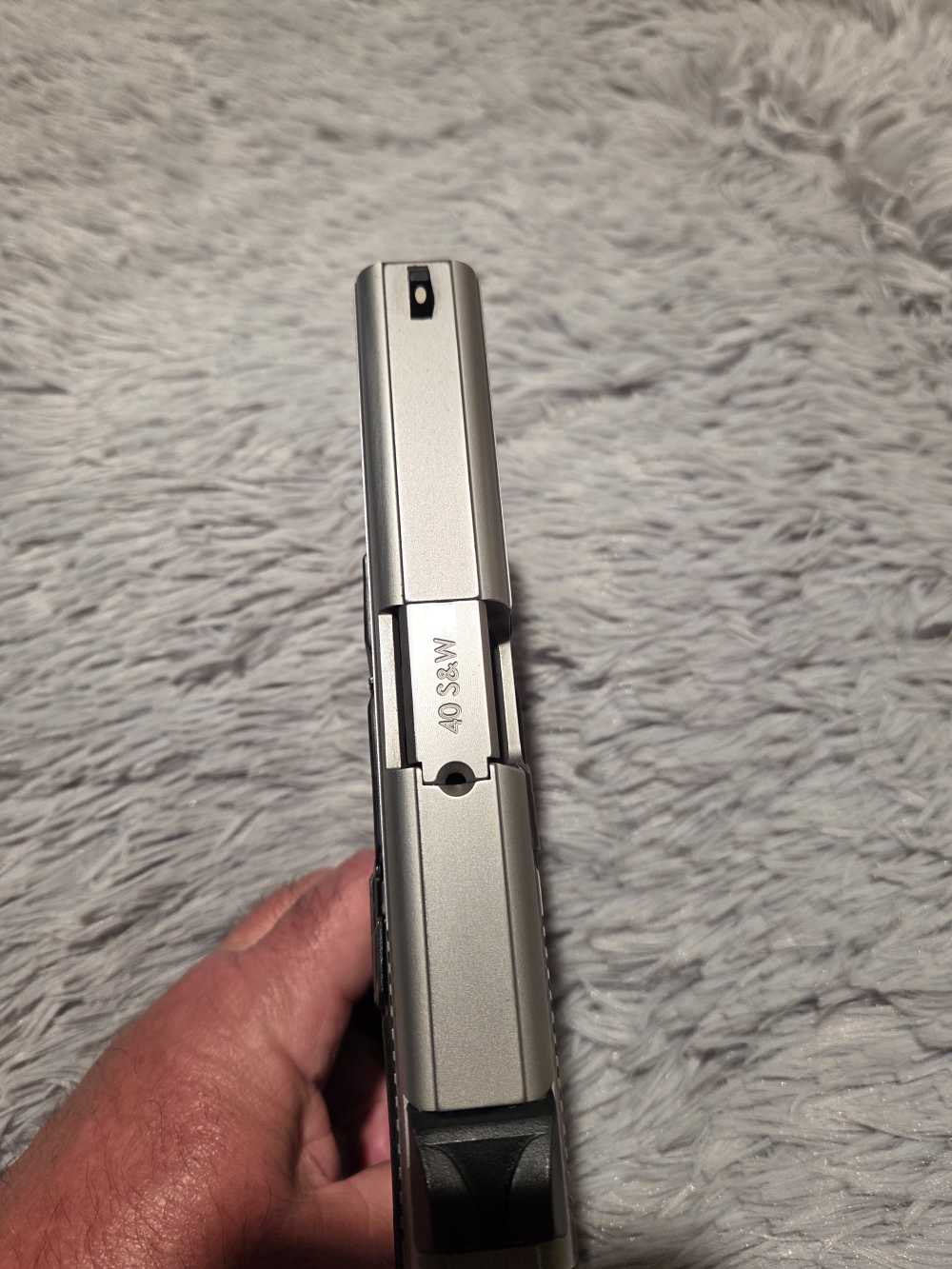 Smith and Wession SW40VE *Very Nice Looking Handgun*-img-11