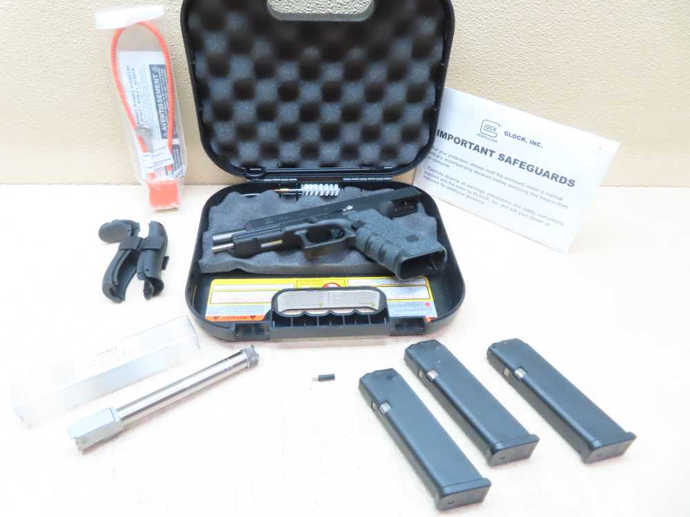 GLOCK G35 .40 S&W  MOS Gen 4 W/Threaded Barrel 3 Mags  MINT NICE ! -img-42
