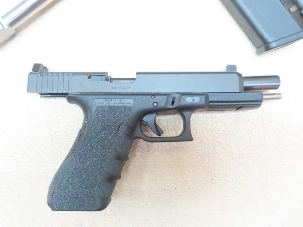 GLOCK G35 .40 S&W  MOS Gen 4 W/Threaded Barrel 3 Mags  MINT NICE ! -img-30