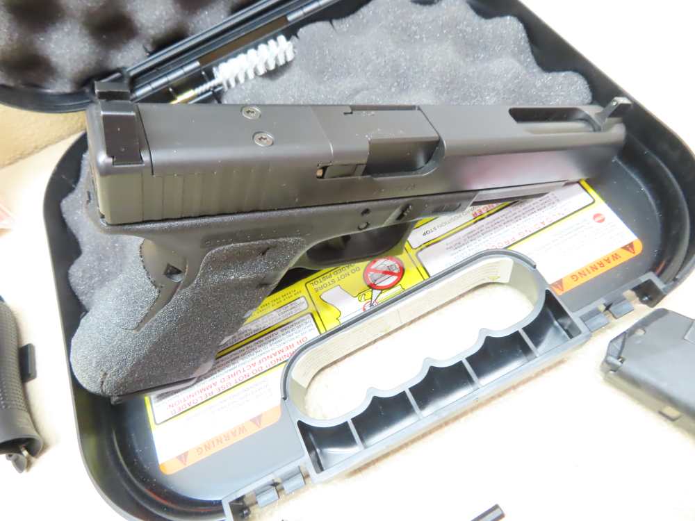 GLOCK G35 .40 S&W  MOS Gen 4 W/Threaded Barrel 3 Mags  MINT NICE ! -img-23