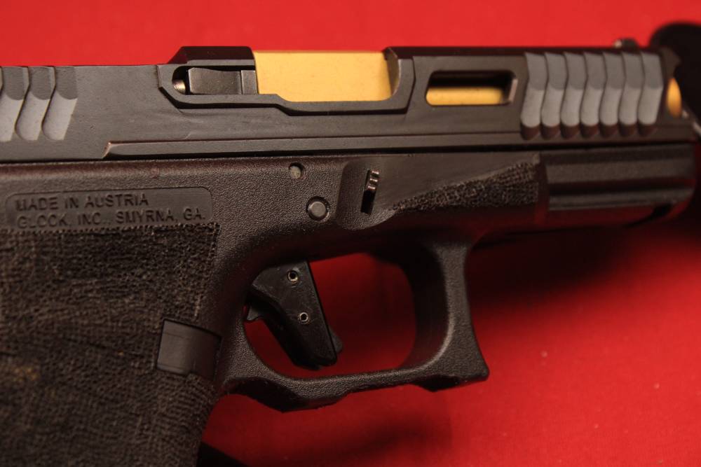(35263)USED Glock 19 9 MM 3.750" ported barrel W/ Loki Slide (5) mags & box-img-3