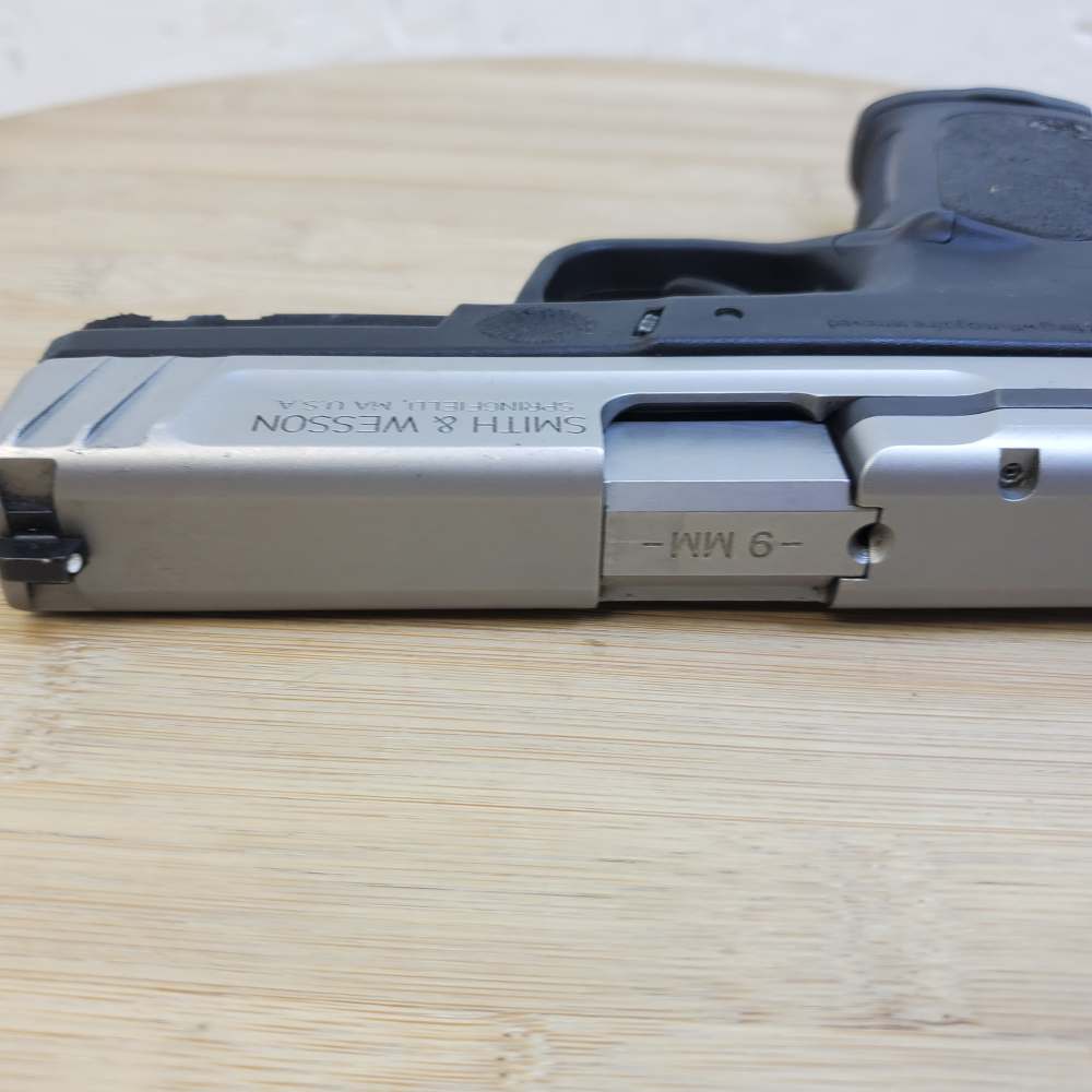 Smith & Wesson 9mm SD9 VE Semi-Auto Pistol with 1 Magazine-img-31