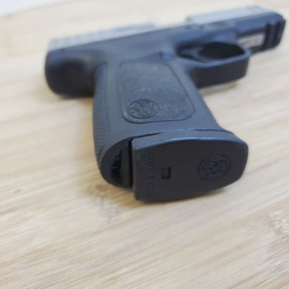 Smith & Wesson 9mm SD9 VE Semi-Auto Pistol with 1 Magazine-img-26