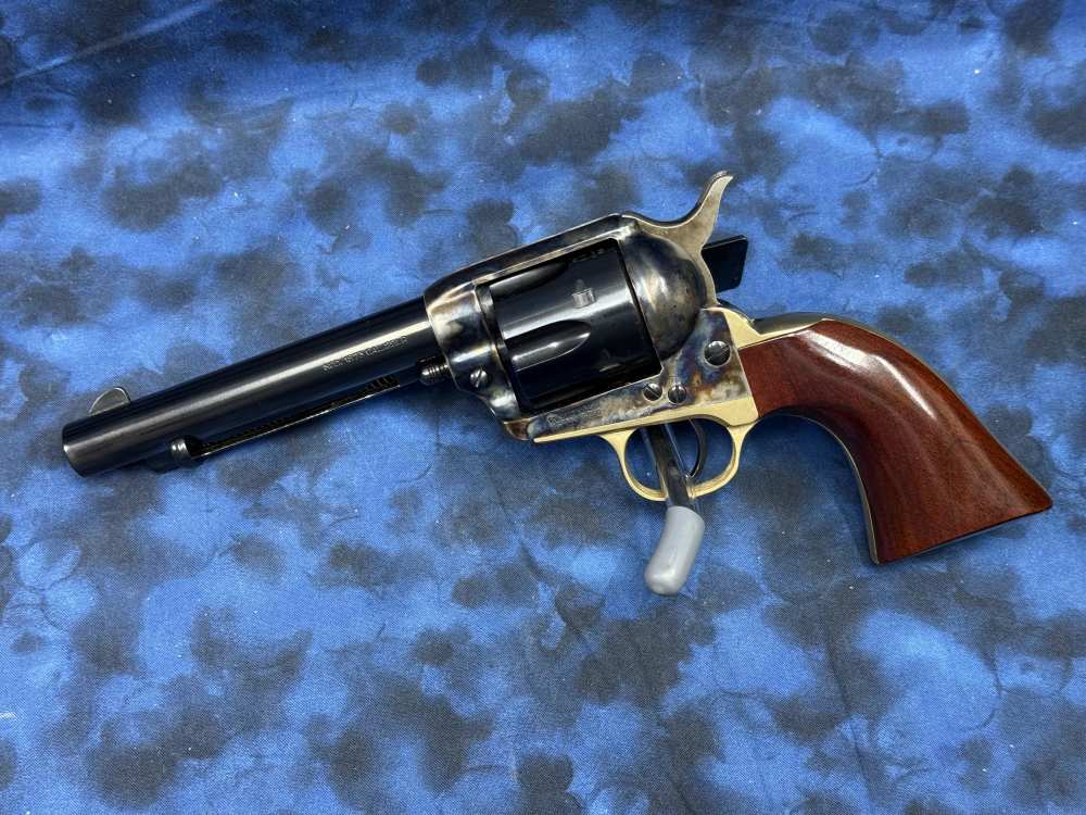Uberti 1873 .22 LR w/ Box-img-2