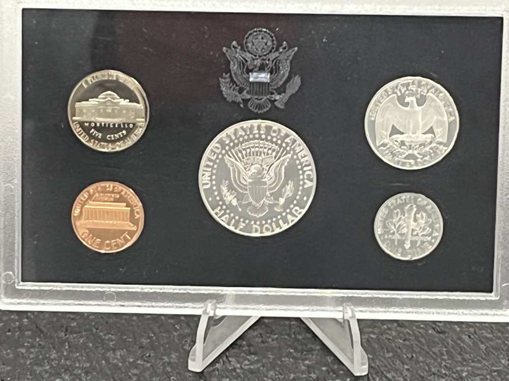 Beautiful 1995 United States Mint Silver Proof Set BU!-img-1