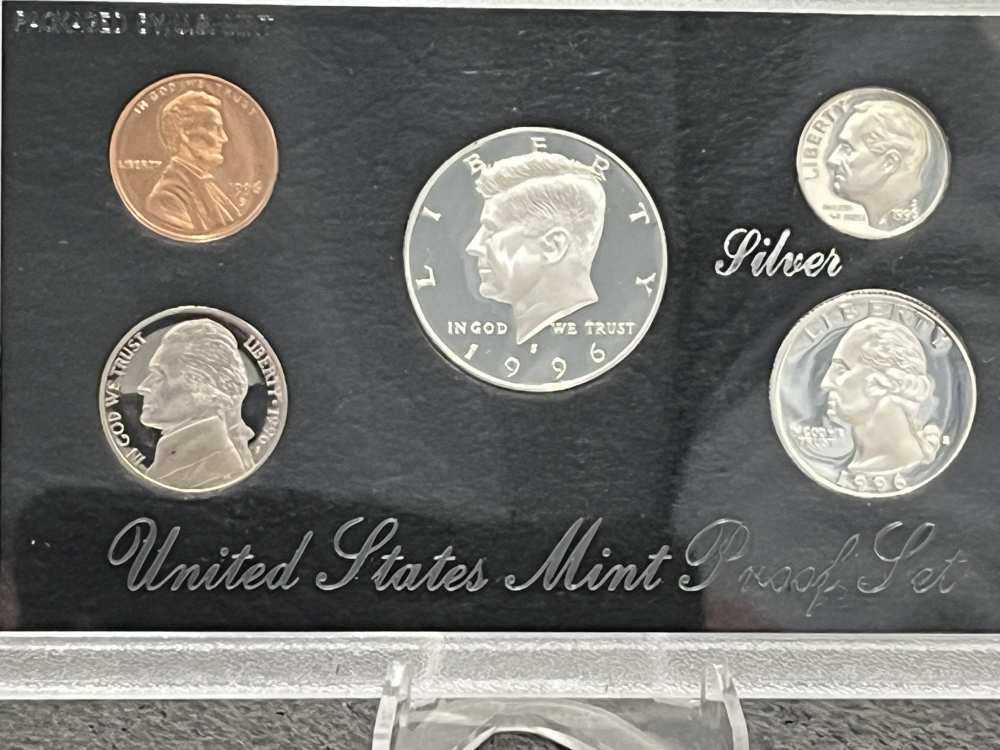 Beautiful 1996 United States Mint Silver Proof Set BU!-img-0