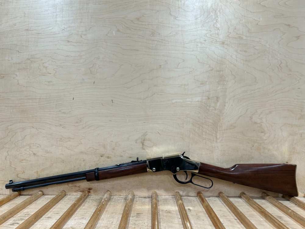 HENRY GOLDEN BOY 17 HMR 30335-img-1